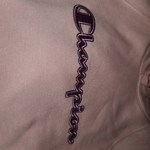 Champion Sweater - Picture 8 of 12